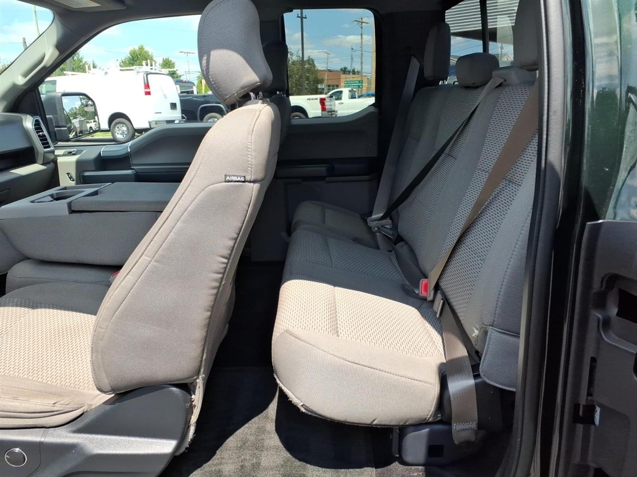 Ford F-150 4WD SuperCab 145" XLT 2016