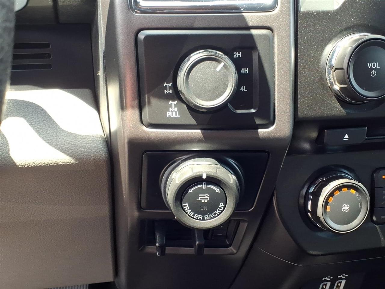 Ford F-150 4WD SuperCab 145" XLT 2016