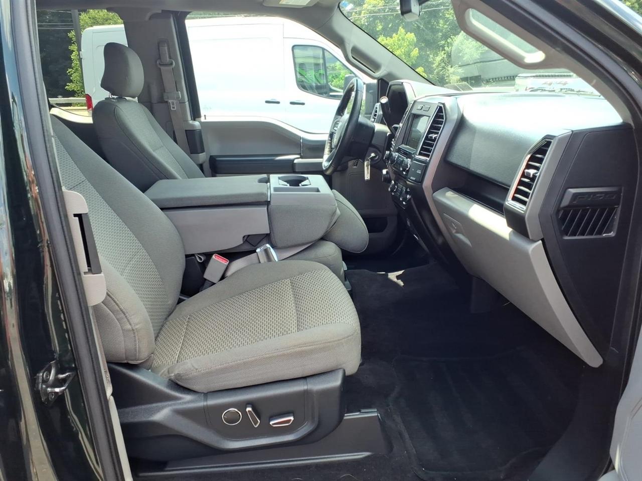 Ford F-150 4WD SuperCab 145" XLT 2016