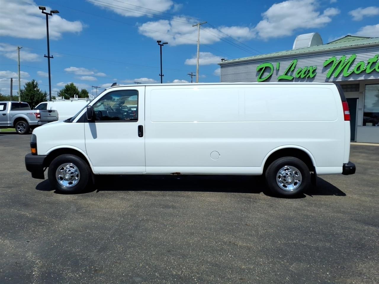Chevrolet Express Cargo Van RWD 3500 155" 2018