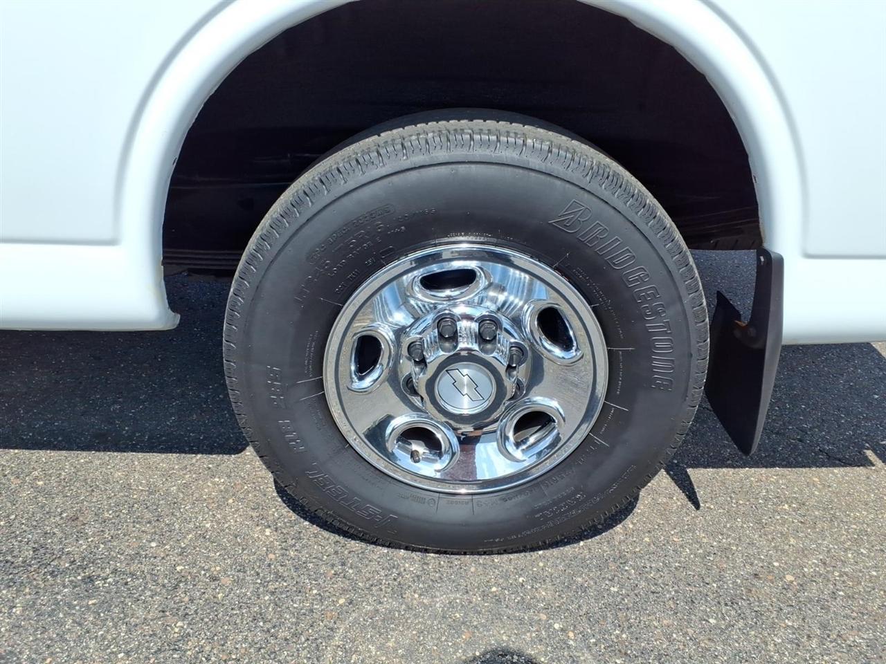 Chevrolet Express Cargo Van RWD 3500 155" 2018