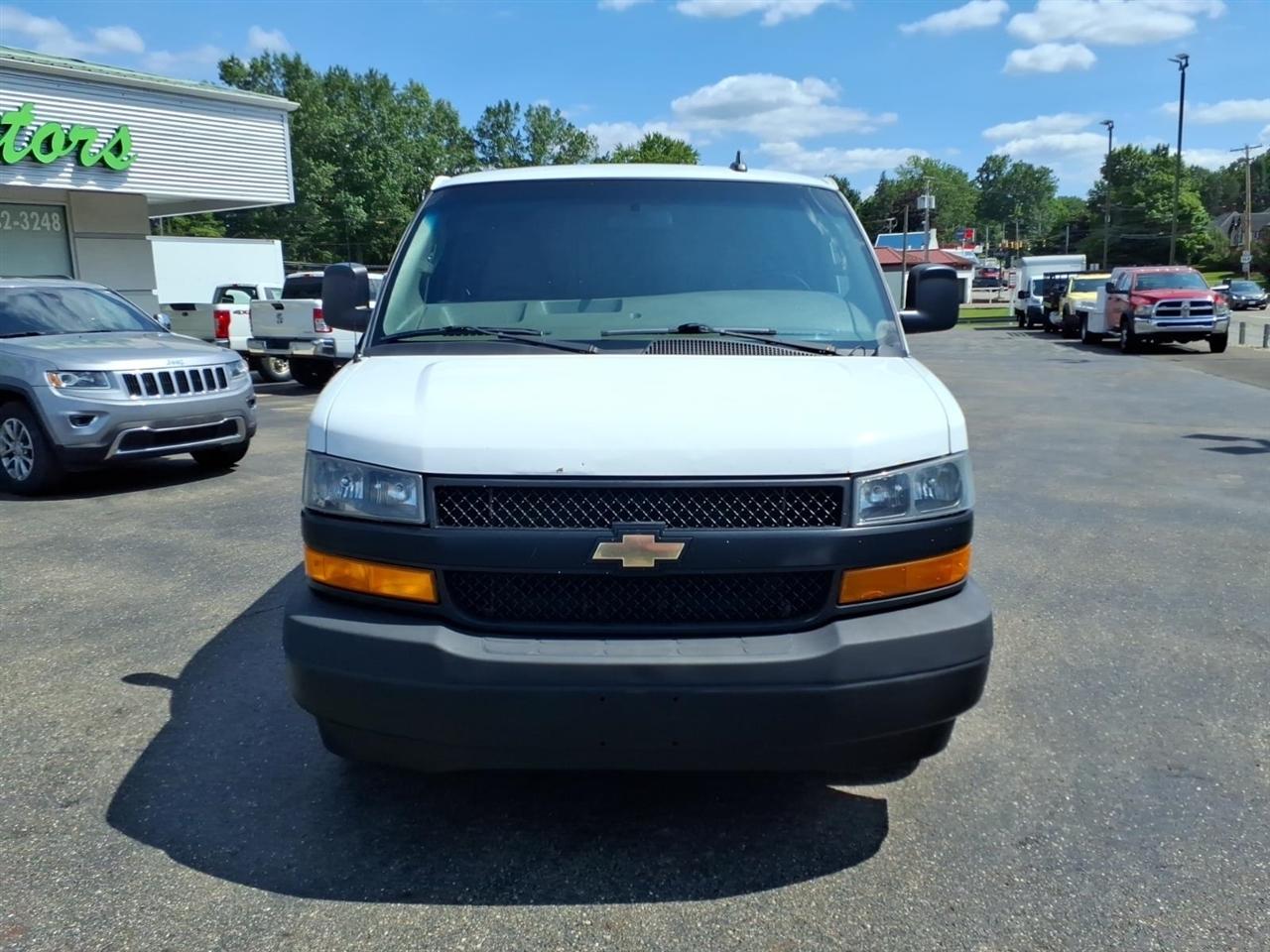 Chevrolet Express Cargo Van RWD 3500 155" 2018