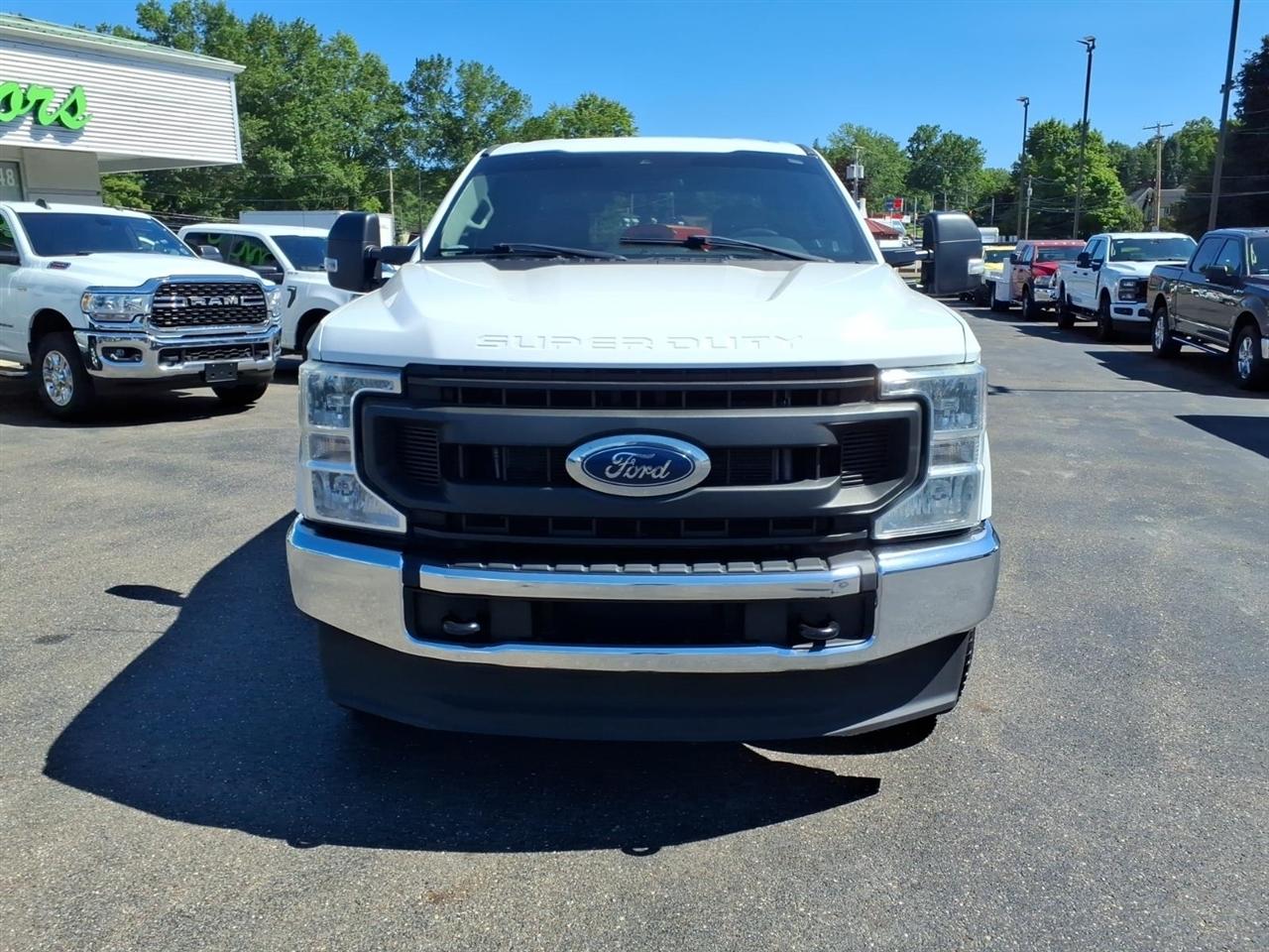 Ford Super Duty F-250 SRW XL 4WD Crew Cab 6.75' Box 2022