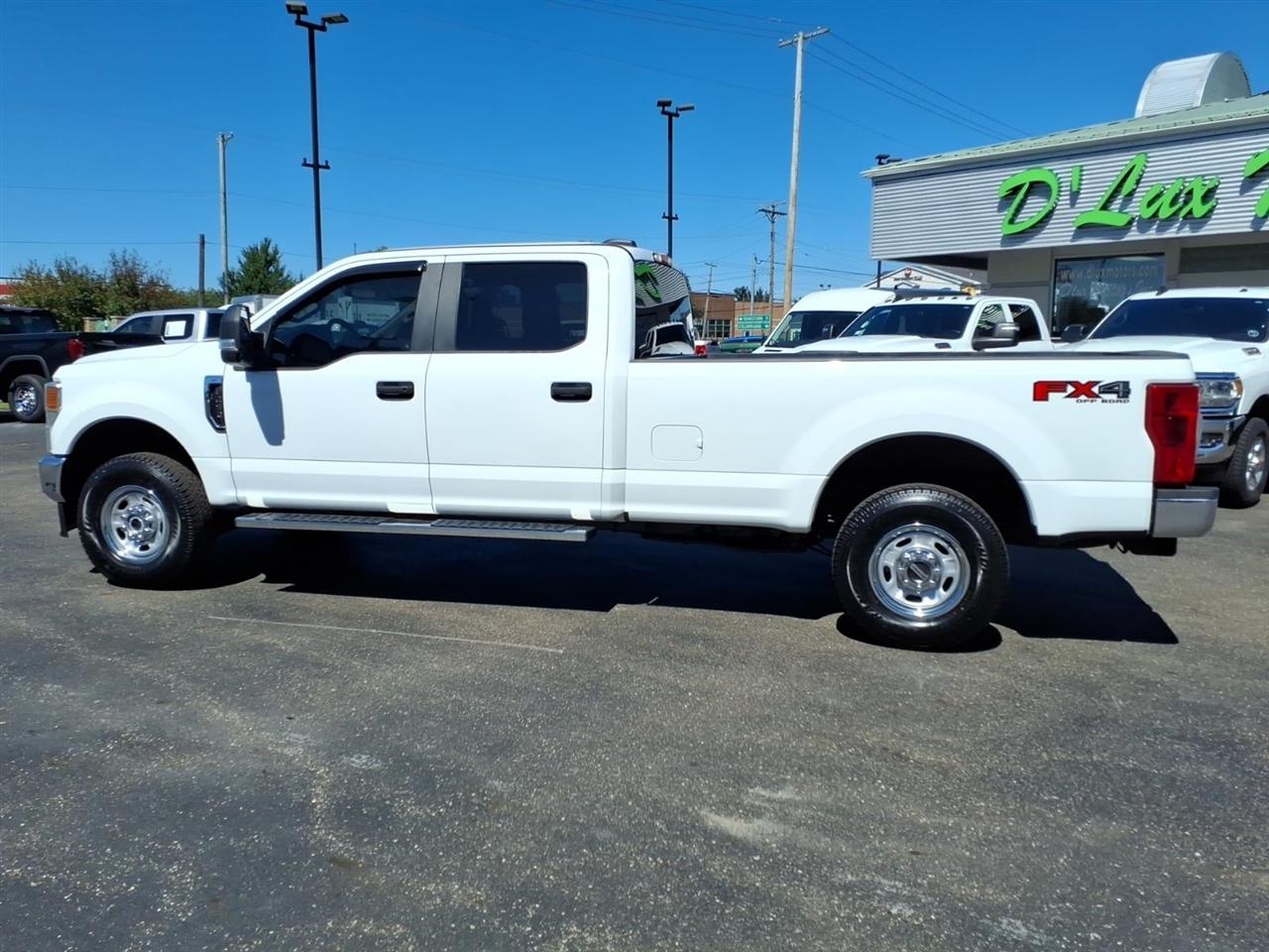 Ford Super Duty F-250 SRW XL 4WD Crew Cab 6.75' Box 2022