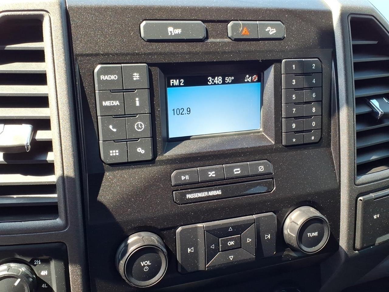 Ford Super Duty F-250 SRW XL 4WD Crew Cab 6.75' Box 2022