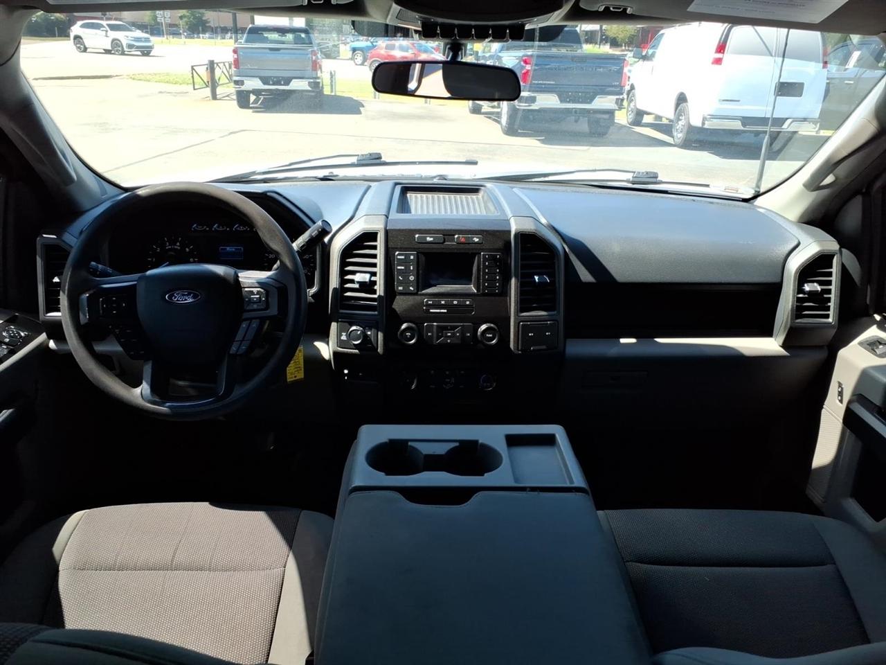 Ford Super Duty F-250 SRW XL 4WD Crew Cab 6.75' Box 2022