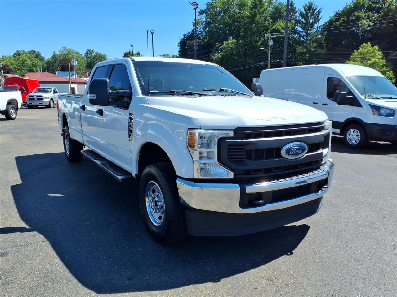 Ford Super Duty F-250 SRW XL 4WD Crew Cab 6.75' Box 2022