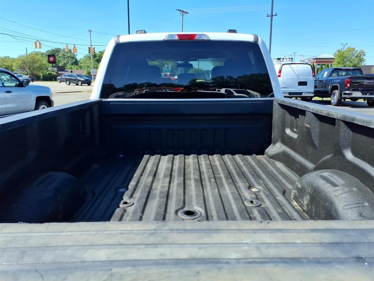 Ford Super Duty F-250 SRW XL 4WD Crew Cab 6.75' Box 2022