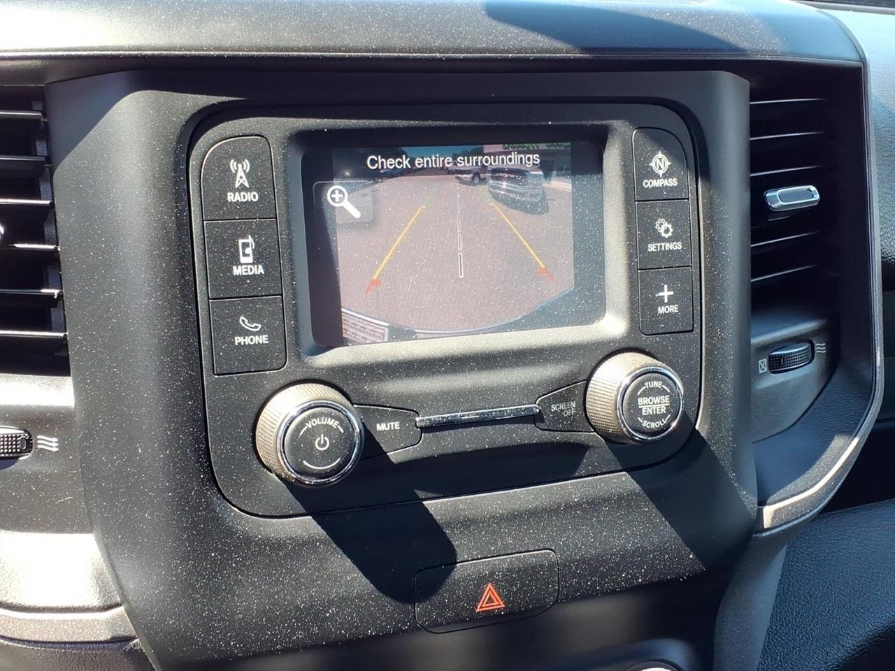 RAM 2500 Tradesman 4x4 Crew Cab 8' Box 2024