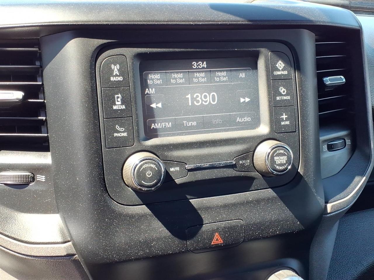 RAM 2500 Tradesman 4x4 Crew Cab 8' Box 2024