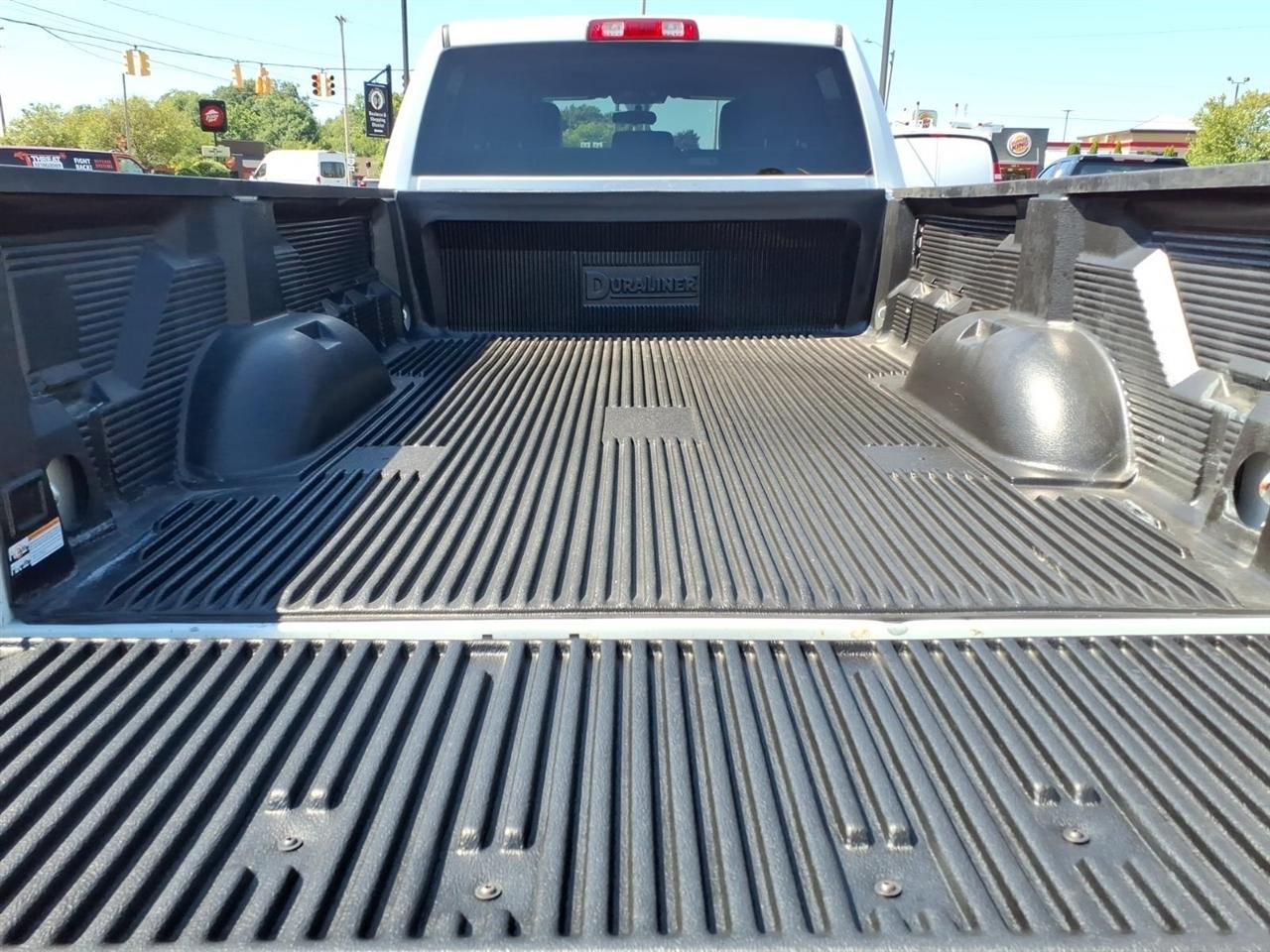 RAM 2500 Tradesman 4x4 Crew Cab 8' Box 2024