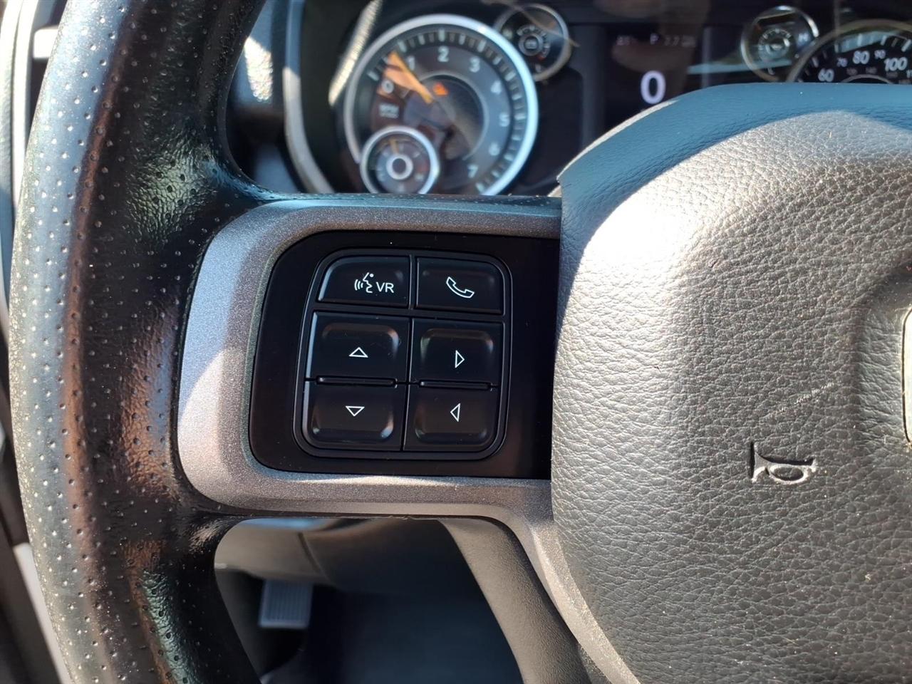 RAM 2500 Tradesman 4x4 Crew Cab 8' Box 2020