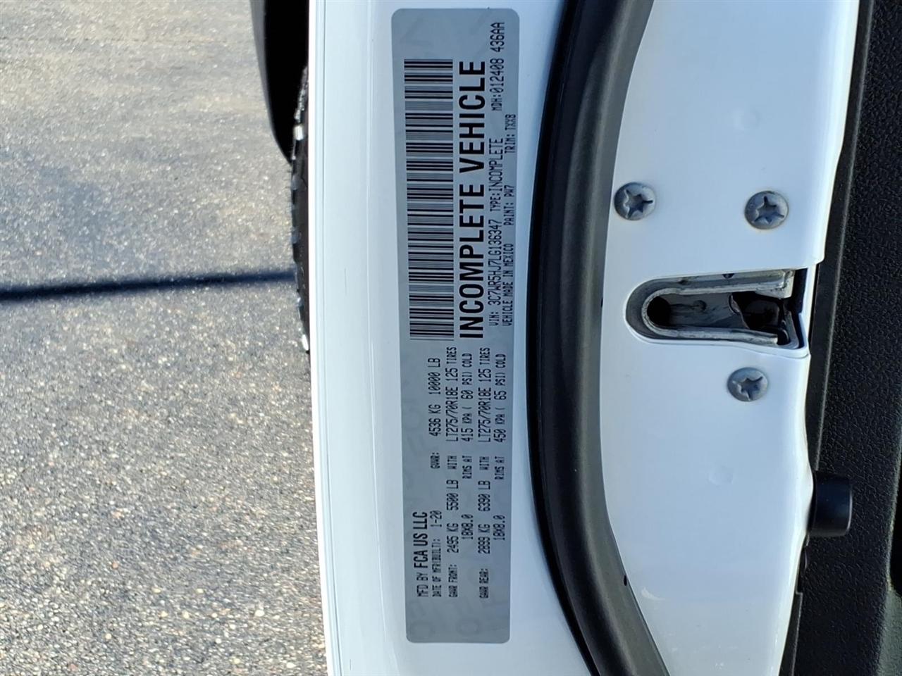 RAM 2500 Tradesman 4x4 Crew Cab 8' Box 2020