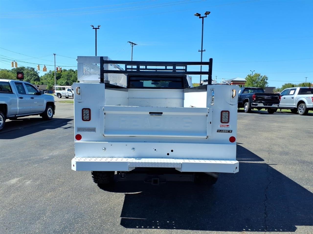 RAM 2500 Tradesman 4x4 Crew Cab 8' Box 2020
