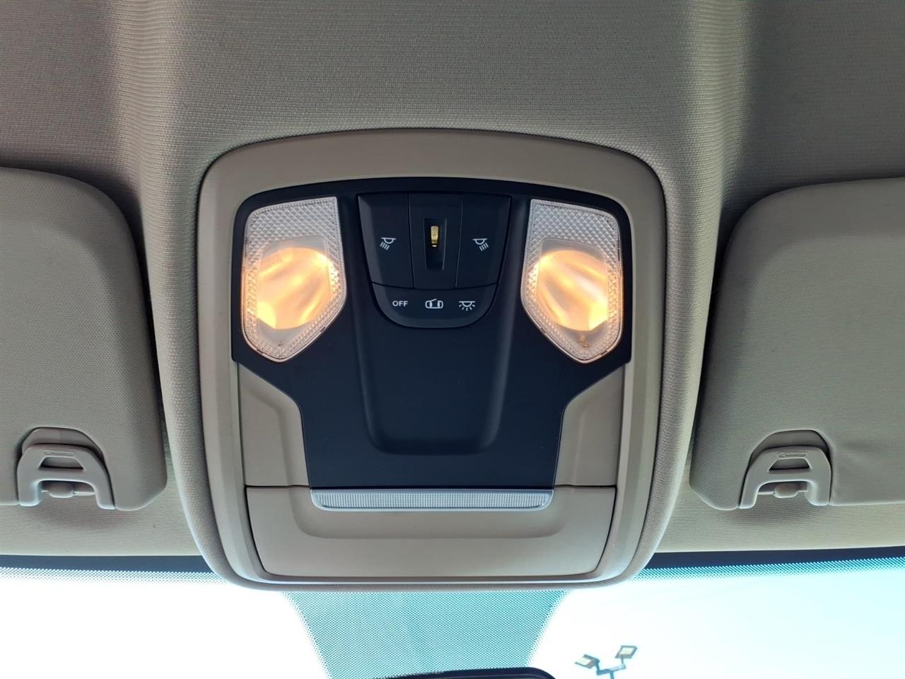 RAM 2500 Tradesman 4x4 Crew Cab 8' Box 2020
