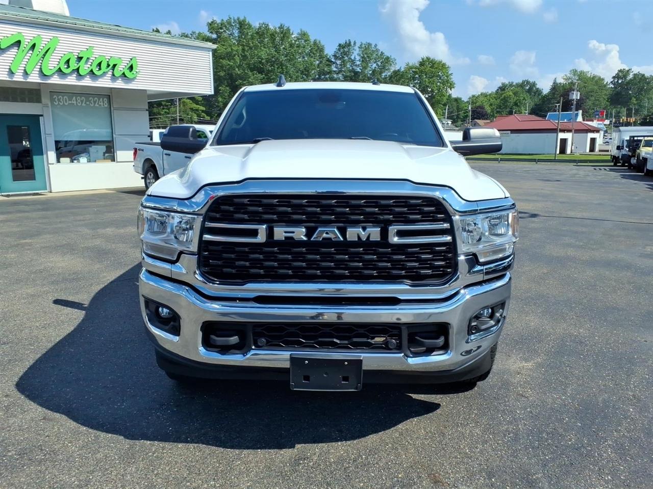RAM 2500 Big Horn 4x4 Crew Cab 6'4" Box 2022