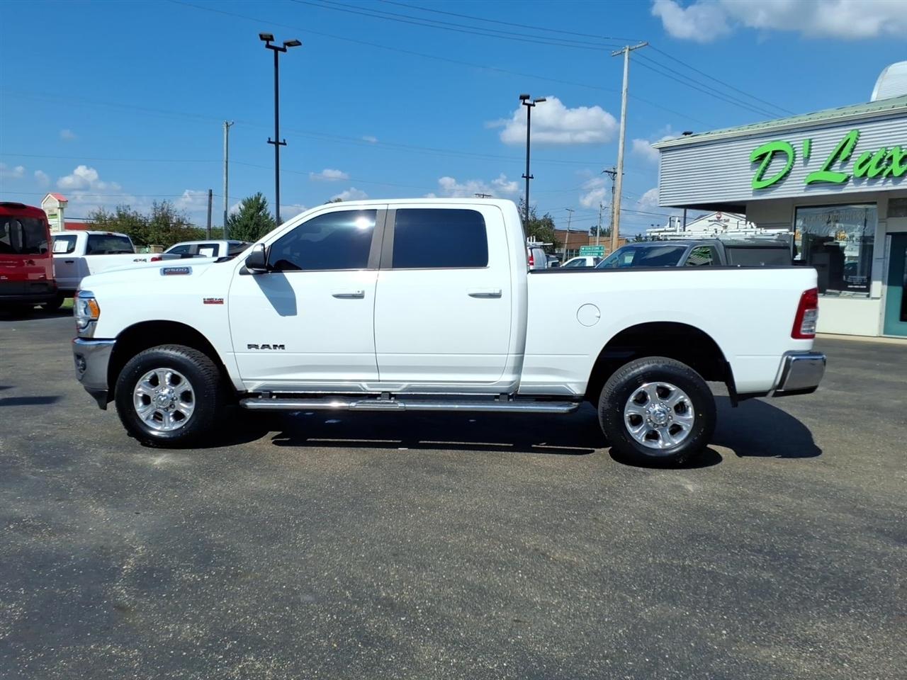 RAM 2500 Big Horn 4x4 Crew Cab 6'4" Box 2022