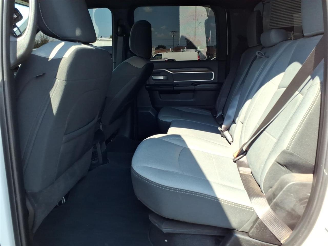 RAM 2500 Big Horn 4x4 Crew Cab 6'4" Box 2022