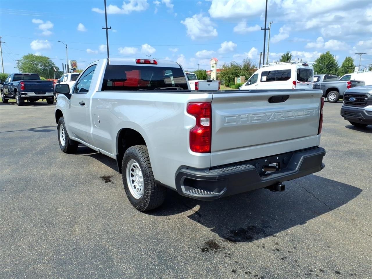 Chevrolet Silverado 1500 2WD Reg Cab 140" Work Truck 2021