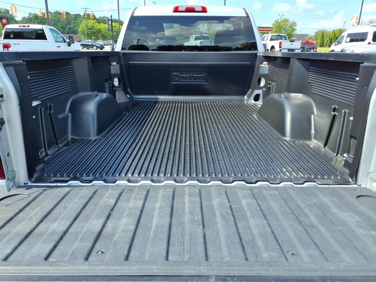 Chevrolet Silverado 1500 2WD Reg Cab 140" Work Truck 2021