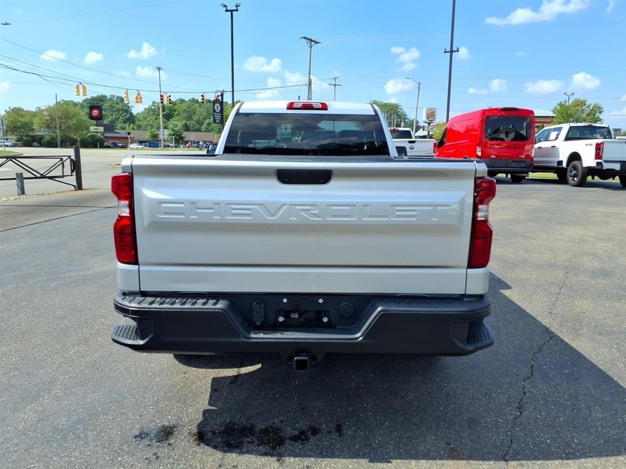 Chevrolet Silverado 1500 2WD Reg Cab 140" Work Truck 2021
