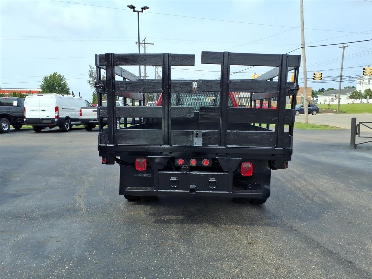 Ford Super Duty F-350 DRW 4WD SuperCab 162" WB 60" CA XLT 2015