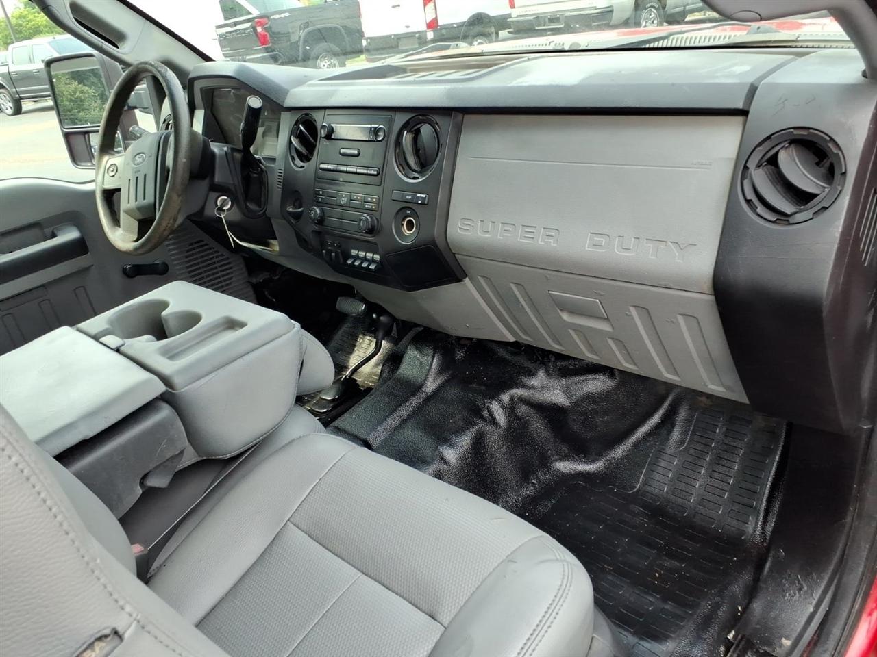 Ford Super Duty F-350 DRW 4WD SuperCab 162" WB 60" CA XLT 2015