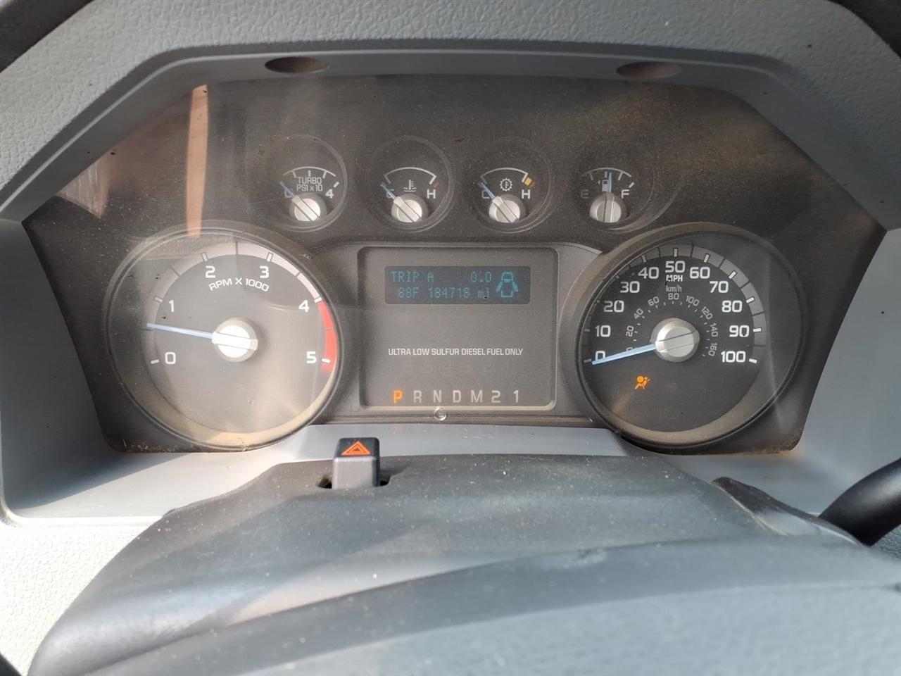 Ford Super Duty F-350 DRW 4WD SuperCab 162" WB 60" CA XLT 2015