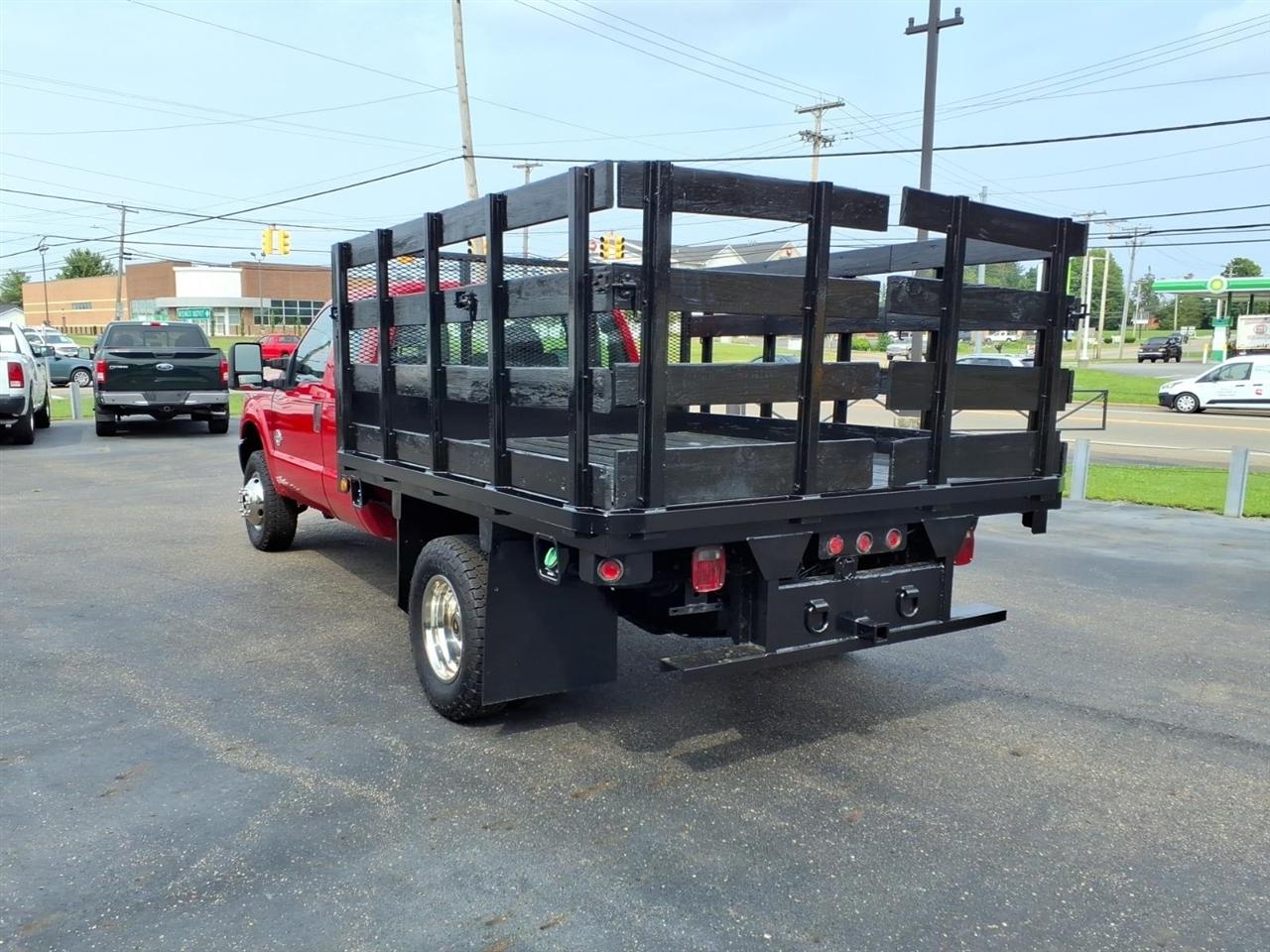 Ford Super Duty F-350 DRW 4WD SuperCab 162" WB 60" CA XLT 2015