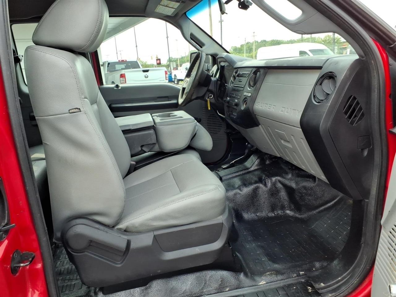 Ford Super Duty F-350 DRW 4WD SuperCab 162" WB 60" CA XLT 2015