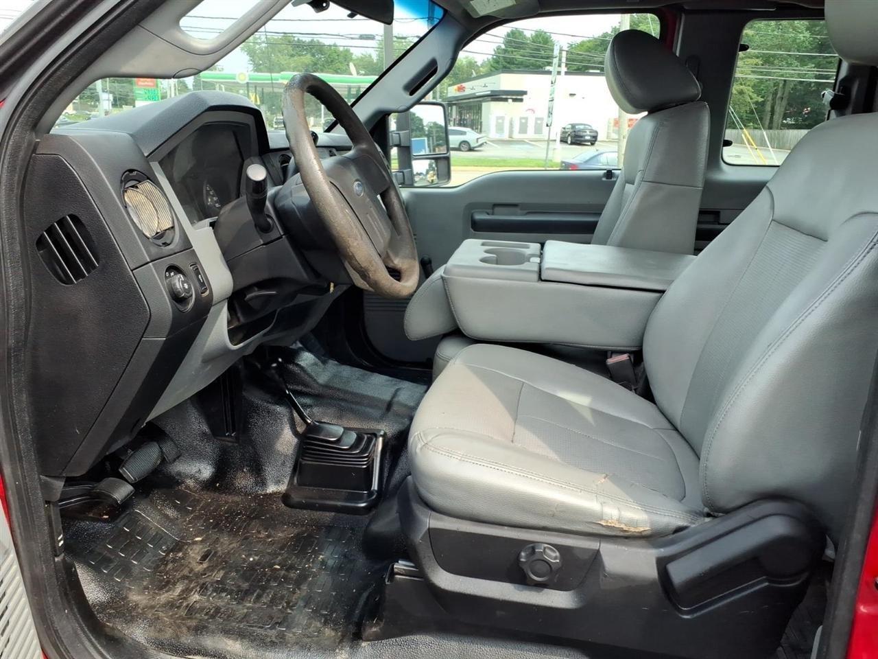 Ford Super Duty F-350 DRW 4WD SuperCab 162" WB 60" CA XLT 2015