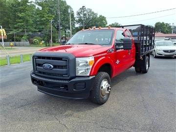2015 Ford Super Duty F-350 DRW 4WD SuperCab 162" WB 60" CA XLT