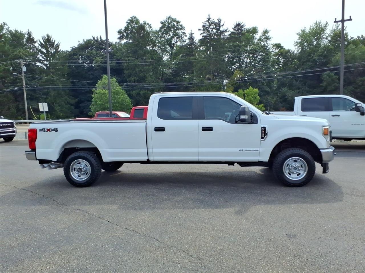 Ford Super Duty F-250 SRW King Ranch 4WD Crew Cab 8' Box 2022