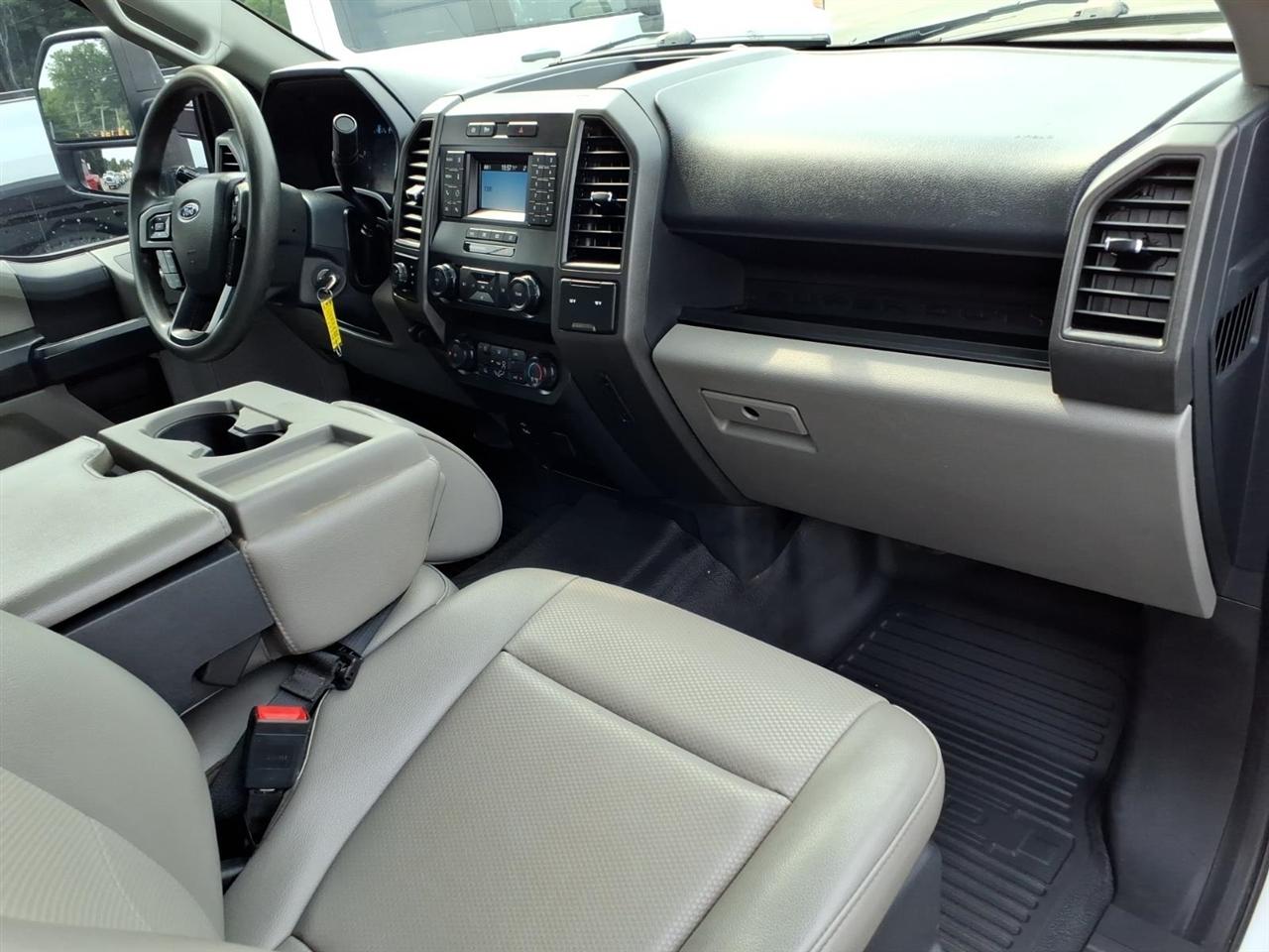 Ford Super Duty F-250 SRW King Ranch 4WD Crew Cab 8' Box 2022