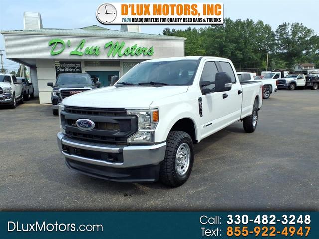 White 2022 Ford F-250 Super Duty Pickup Truck Four-Wheel Drive Automatic