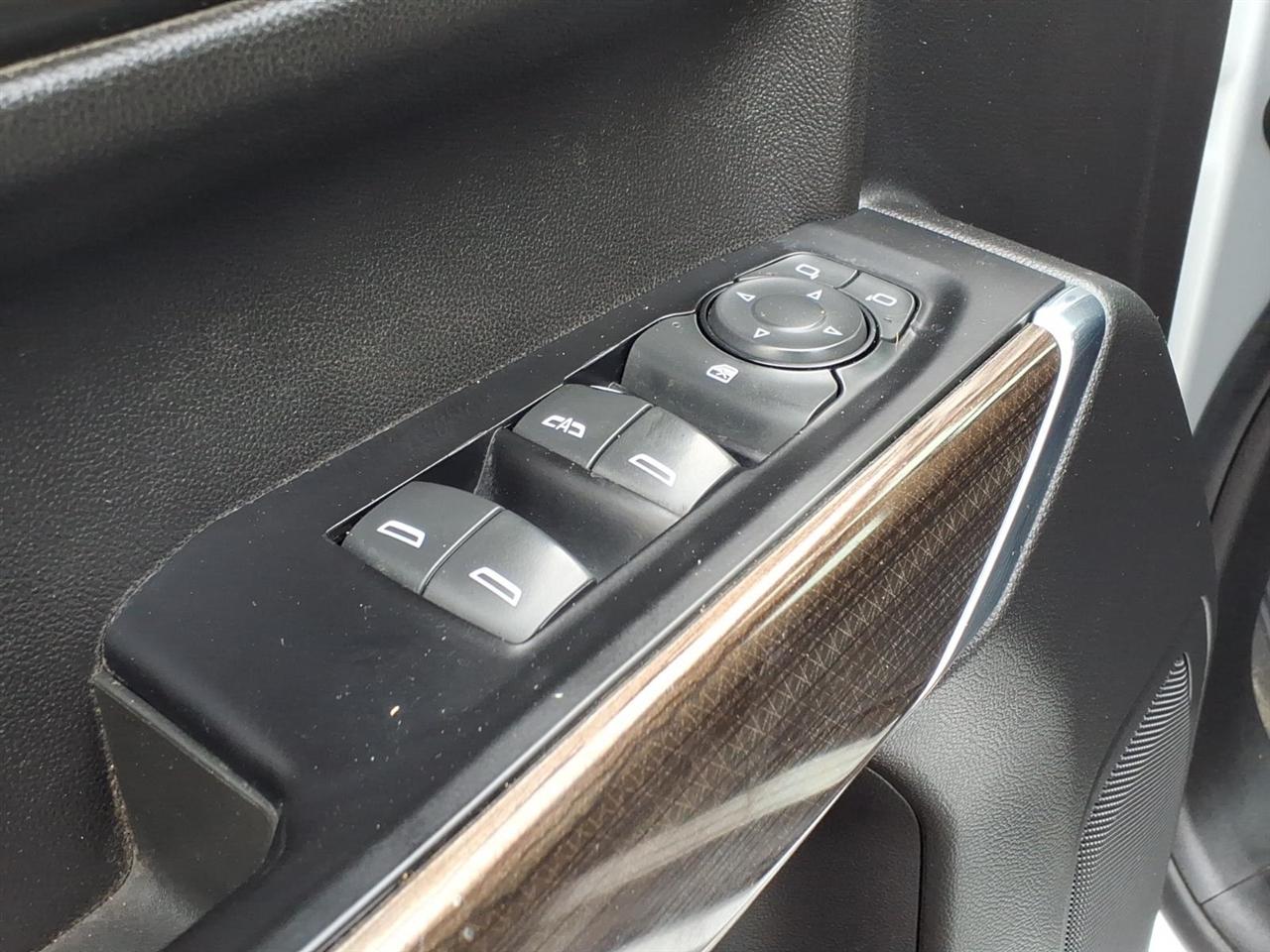 Chevrolet Silverado 1500 4WD Double Cab 147" LT 2019