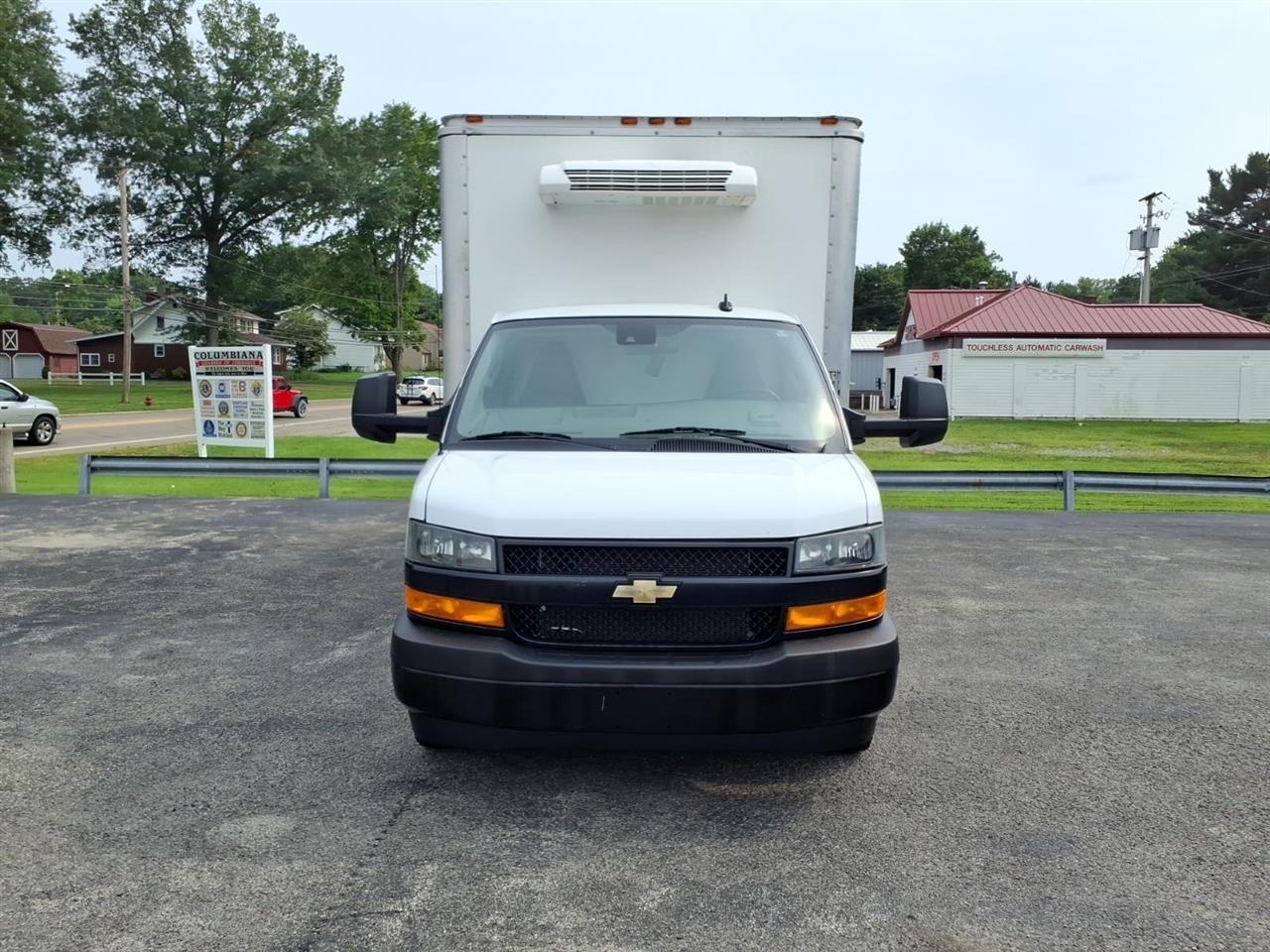 Chevrolet Express Commercial Cutaway 3500 Van 177" 2024