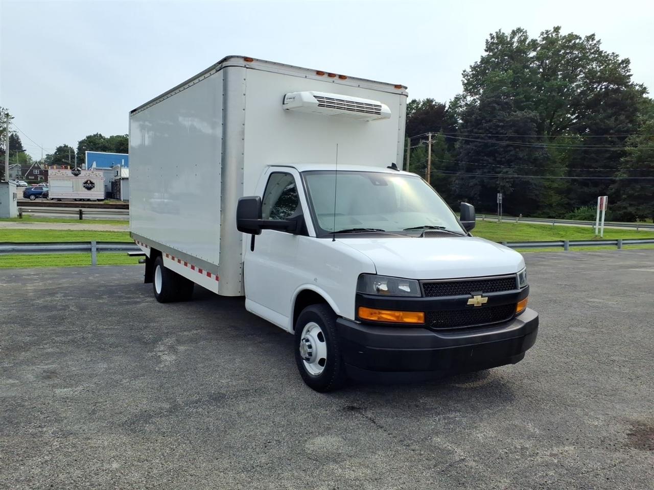 Chevrolet Express Commercial Cutaway 3500 Van 177" 2024