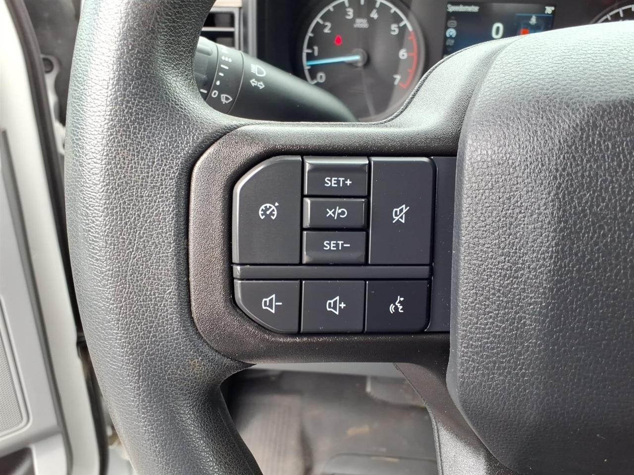 Ford Super Duty F-250 SRW XL 4WD SuperCab 8' Box 2023
