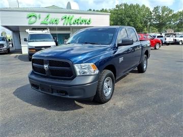 2021 RAM 1500 Classic Tradesman 4x4 Crew Cab 5'7" Box
