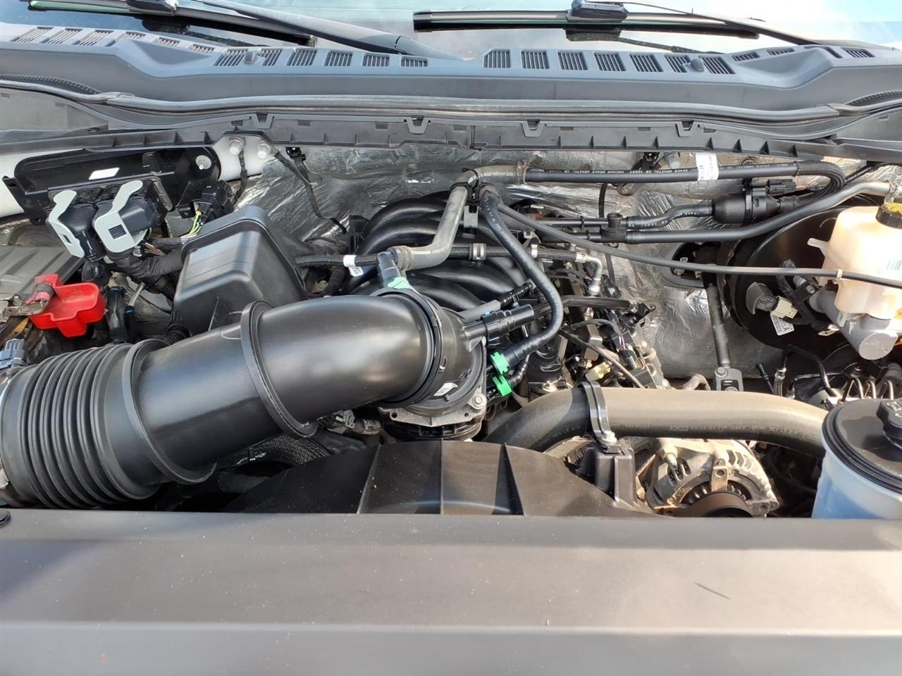 Ford Super Duty F-250 SRW XL 4WD SuperCab 8' Box 2023