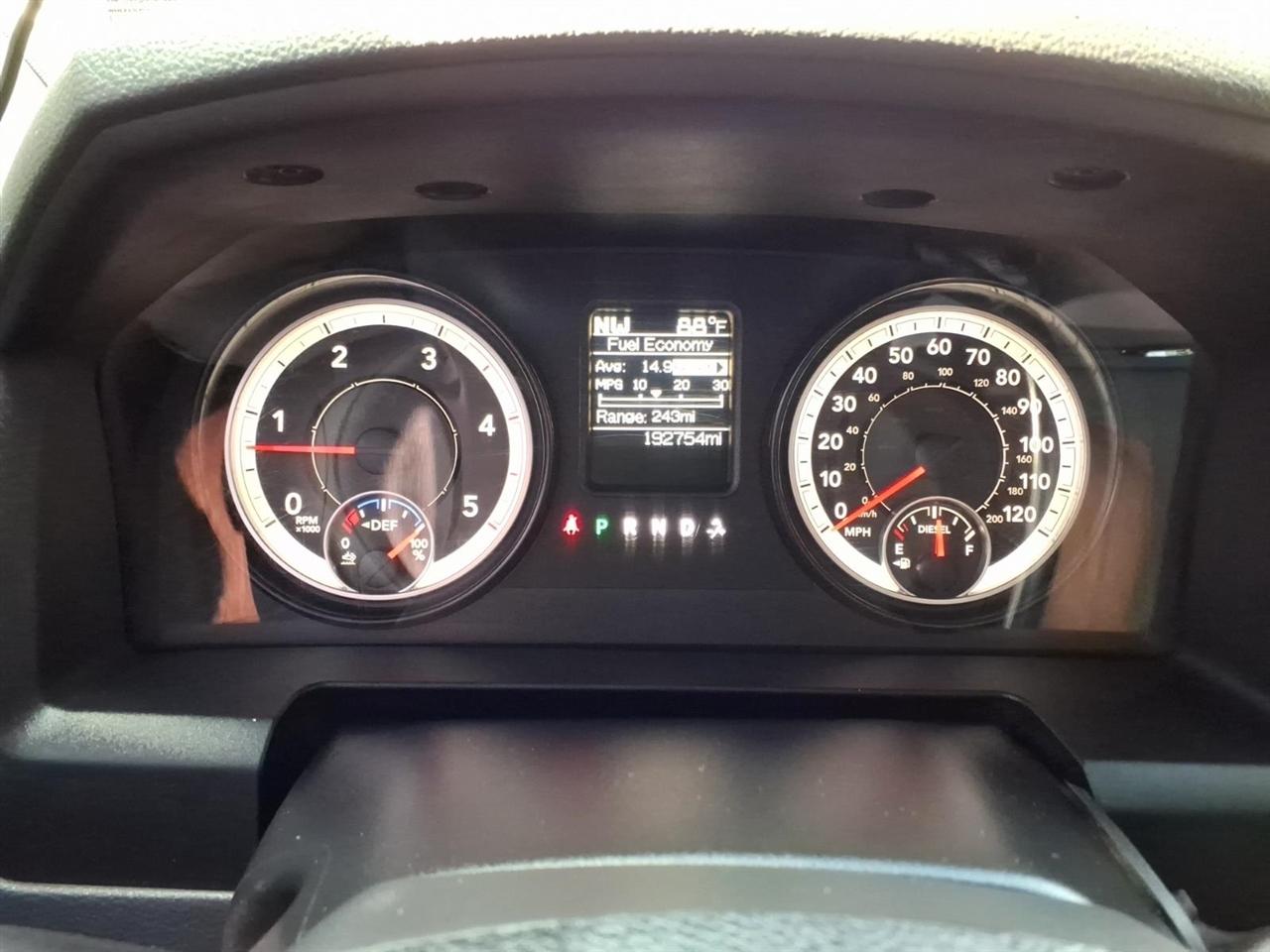 RAM 2500 4WD Crew Cab 169" Tradesman 2015
