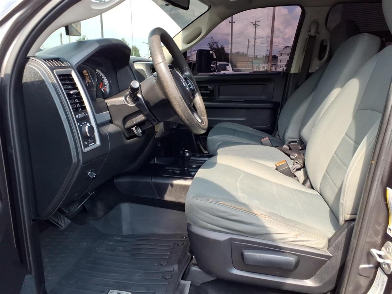 RAM 2500 4WD Crew Cab 169" Tradesman 2015