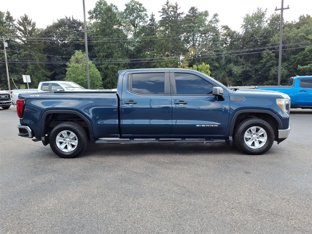 GMC Sierra 1500 4WD Crew Cab 157" 2021