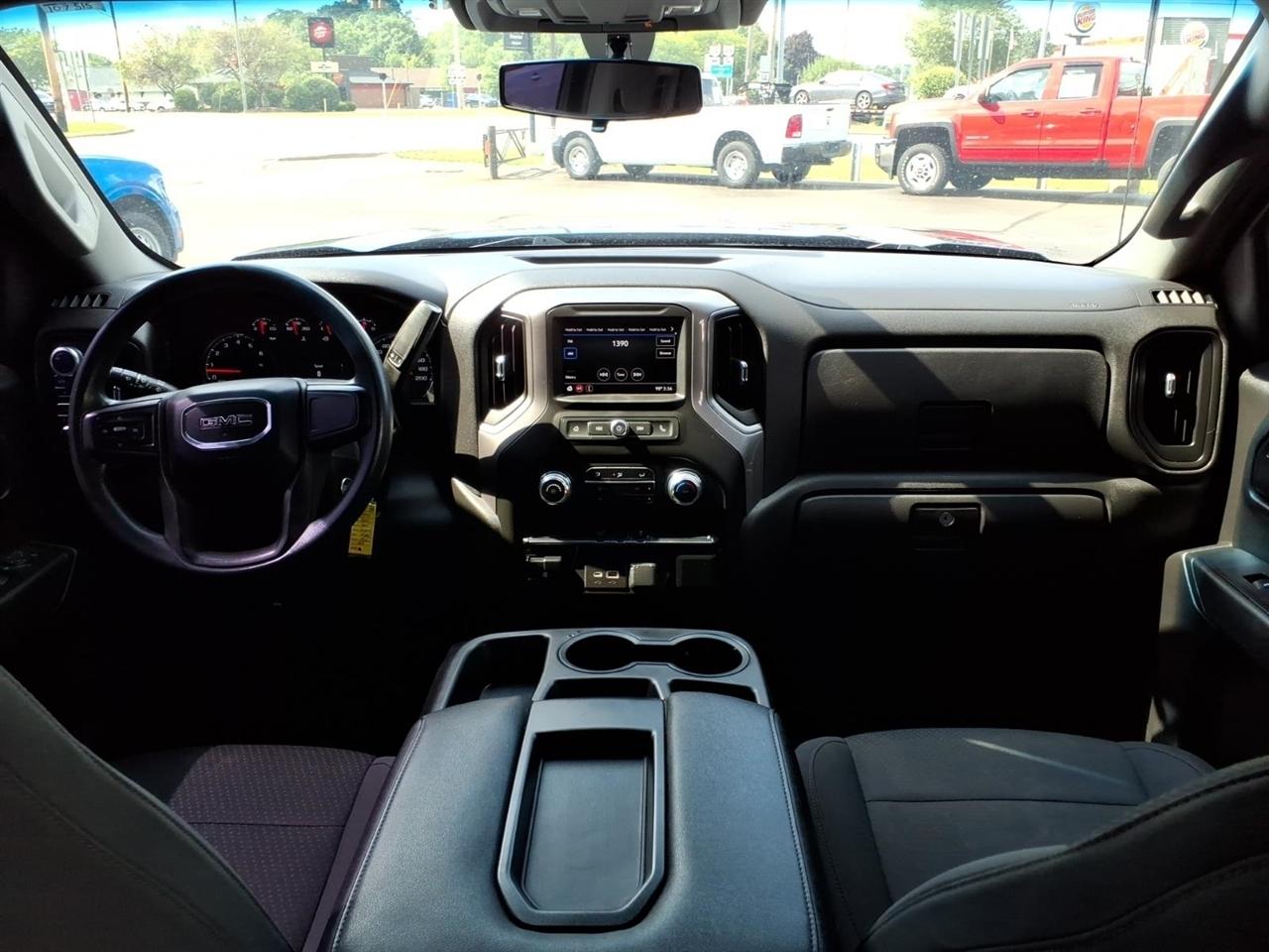 GMC Sierra 1500 4WD Crew Cab 157" 2021