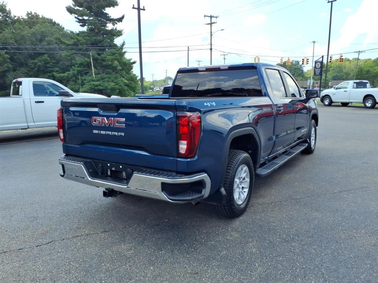 GMC Sierra 1500 4WD Crew Cab 157" 2021