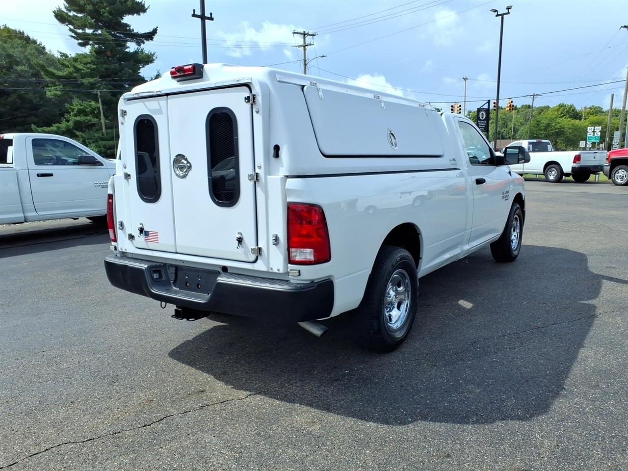 RAM 1500 Classic Tradesman 4x4 Reg Cab 8' Box 2019