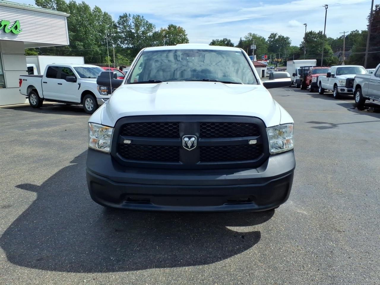 RAM 1500 Classic Tradesman 4x4 Reg Cab 8' Box 2019