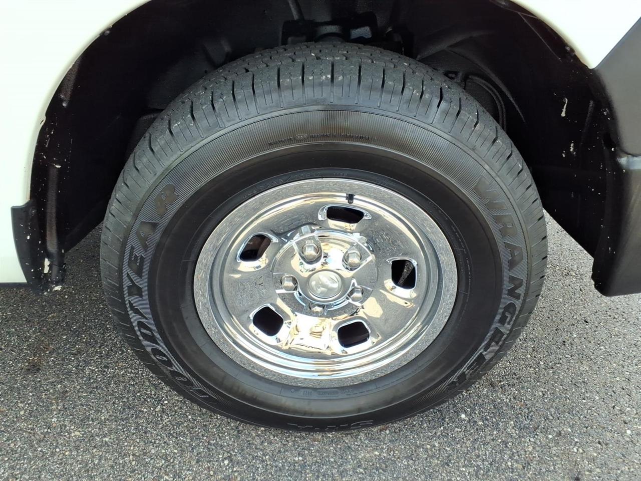 RAM 1500 Classic Tradesman 4x4 Reg Cab 8' Box 2019