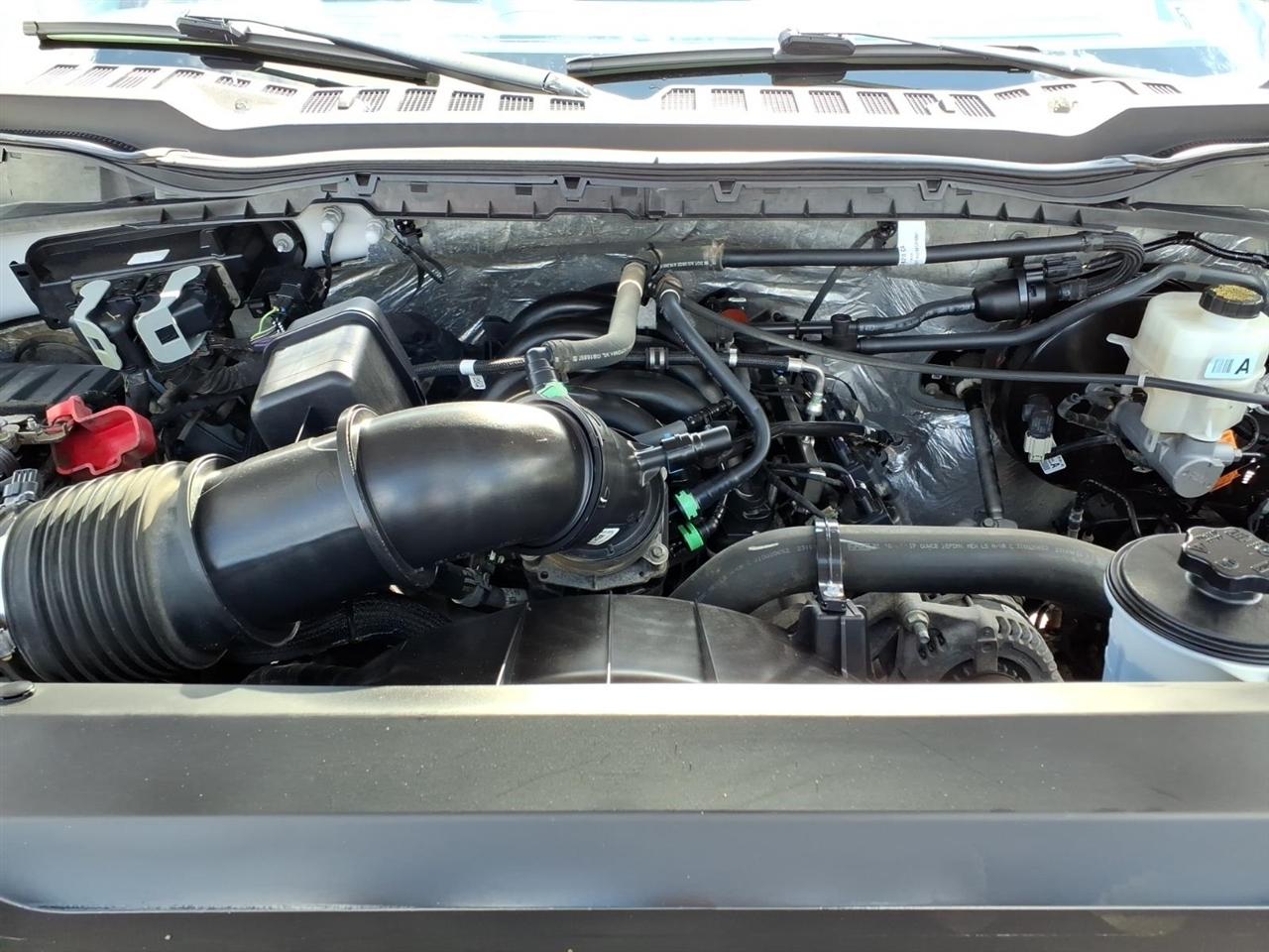 Ford Super Duty F-250 SRW XL 4WD SuperCab 8' Box 2023